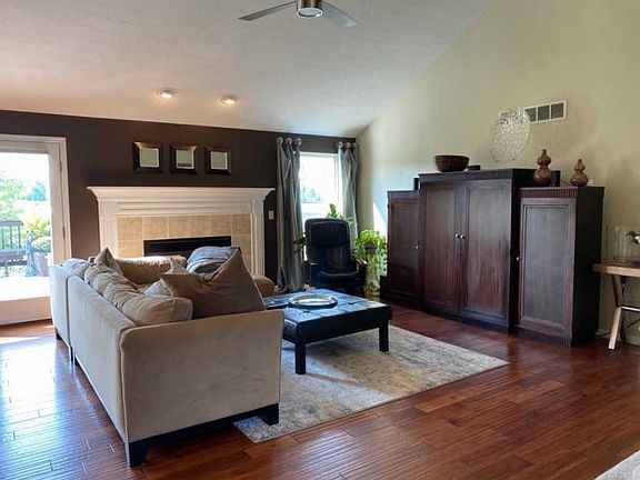 4th image of 6465 Brittany Ln