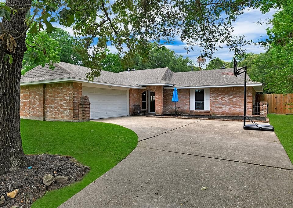 1st image of 2619 Longleaf Pines Dr