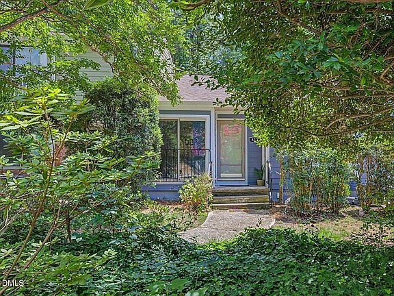 5th image of 812 Green Ridge Dr
