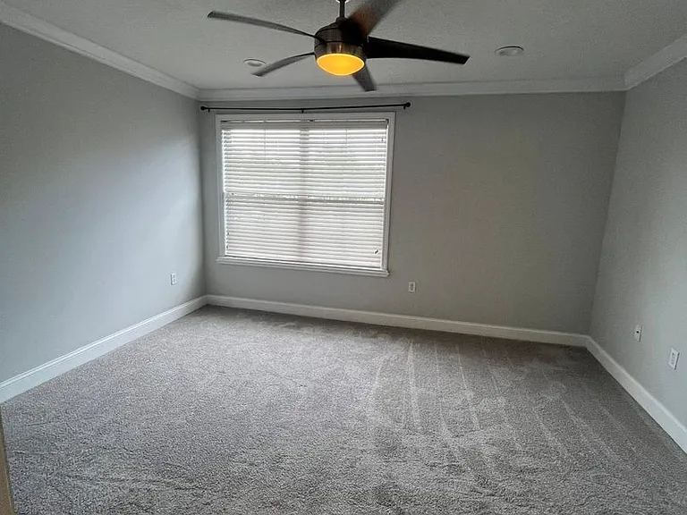 410 Tradition Ln — Photo 18