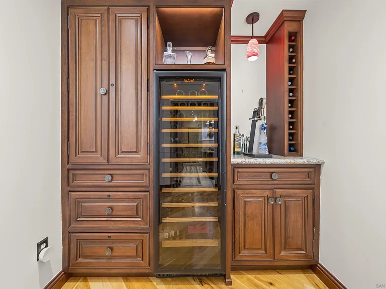 120 C Ave #206 — Photo 25