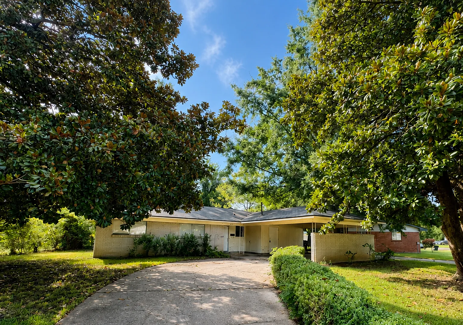 House for Lease — Photo 1