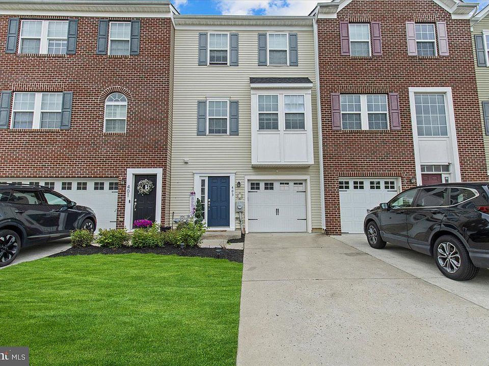 1st image of 403 Dogwood Dr