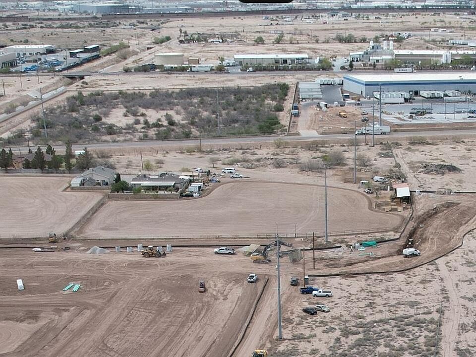 2nd image of 9812 Loya Rd