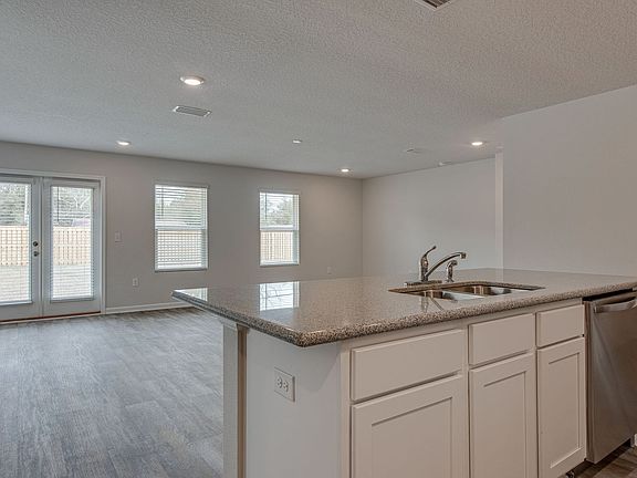 5th image of 5797 Guinevere Ln