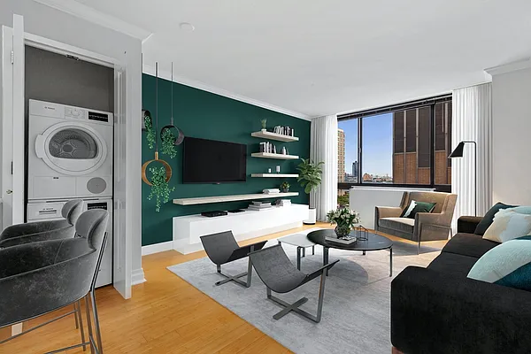 Rented by Greystar | media 7