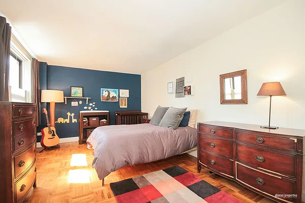 Sold by Abacus Properties | media 31