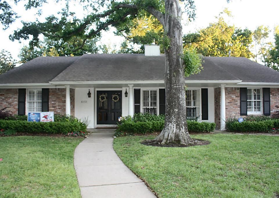 Welcome to 6151 Valley Forge located in the heart of North Briargrove.