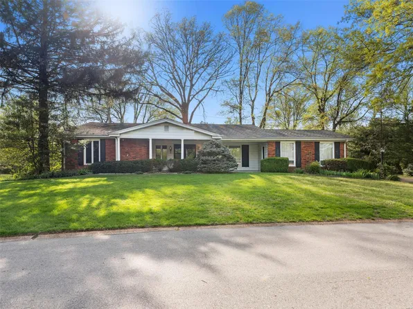 1501 Westwind Dr, Saint Louis, MO 63131