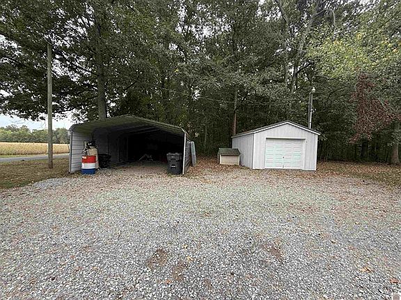 3rd image of 1473 Watson Rd