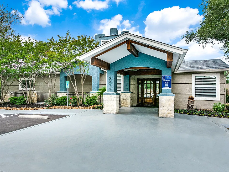 Rosillo Creek Apartments