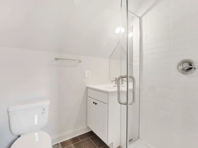 3124 N California Ave #2F — Photo 11