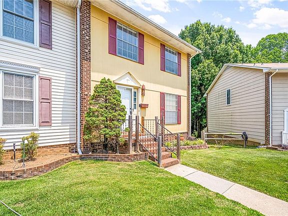 3rd image of 333 E Montcastle Dr Unit D