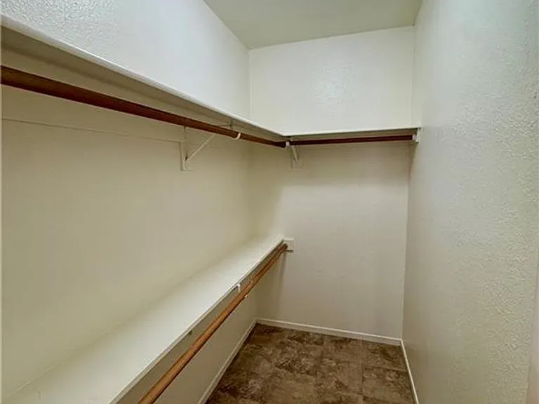 8621 Lyla Rae Cir — Photo 17