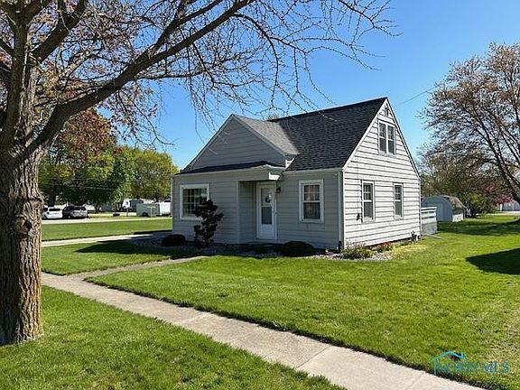 3rd image of 344 N Oak St