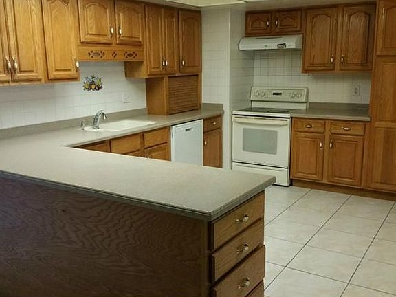 4th image of 100 Shadow Lake Dr