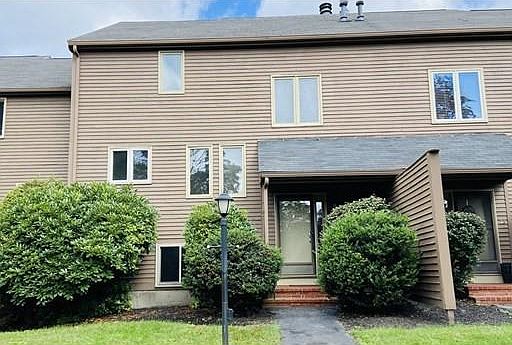 1st image of 22 Stacy Dr #22