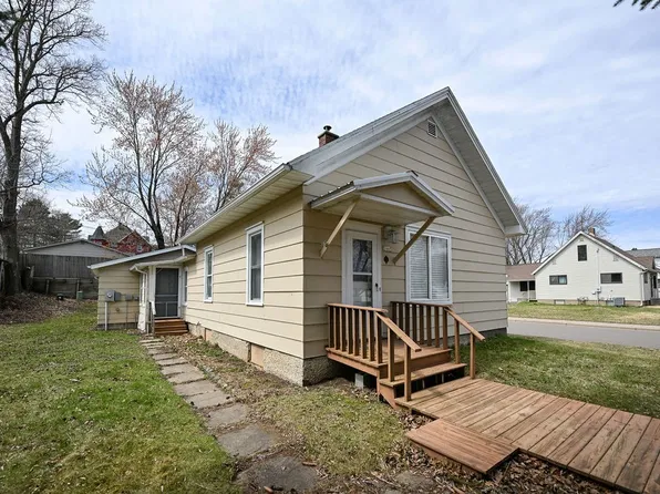 1665 2nd Avenue, Cumberland, WI 54829