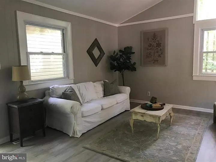 110 Edgehill Dr — Photo 5