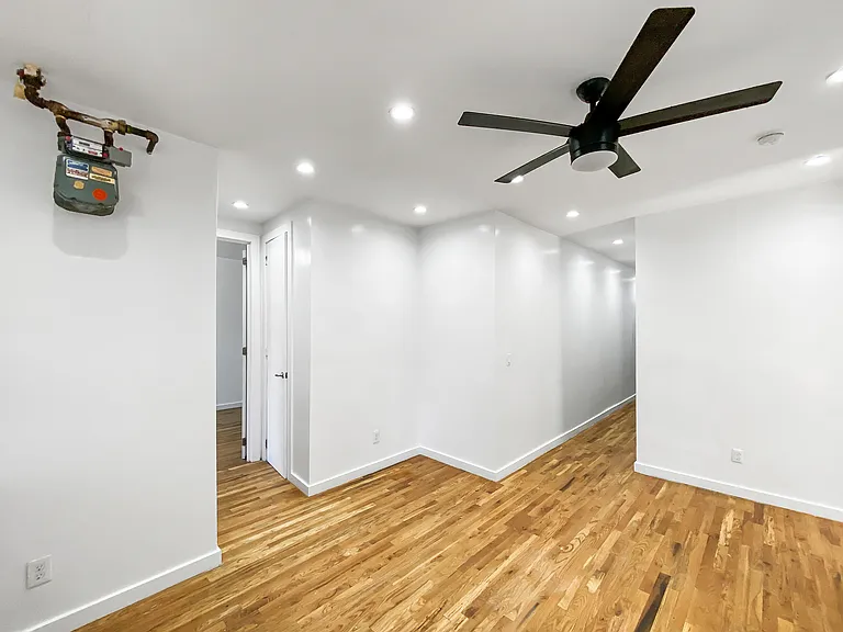 117 W 113th St #3F — Photo 4