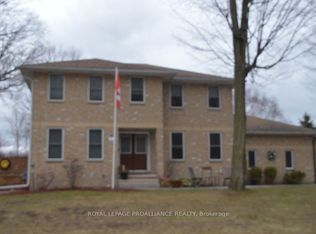 1 Simmons Ct, Quinte West, ON K8V6M9