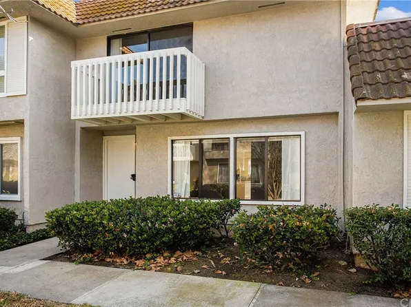 21749 Lake Vista Dr, Lake Forest, CA 92630