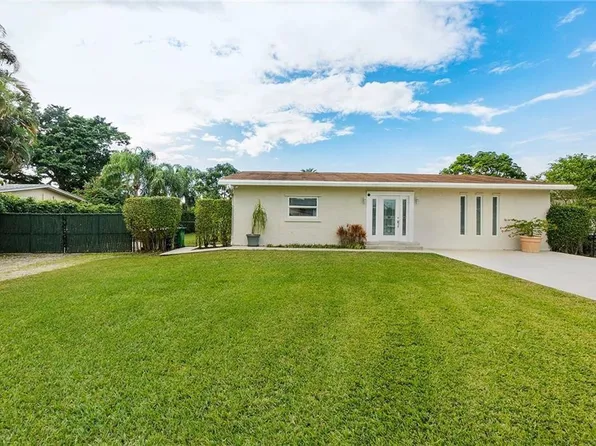 4301 SW 74th Avenue, Davie, FL 33314