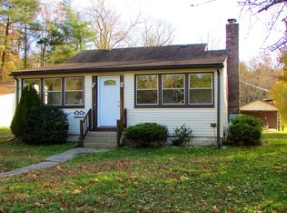 879 Saint Johns Rd, Drums, PA 18222