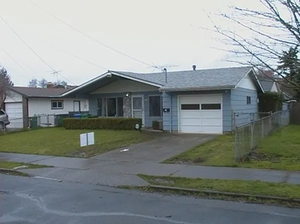 9715 SE Ramona St, Portland, OR 97266