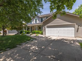 2711 Post Meadows Dr, O'Fallon, MO 63368