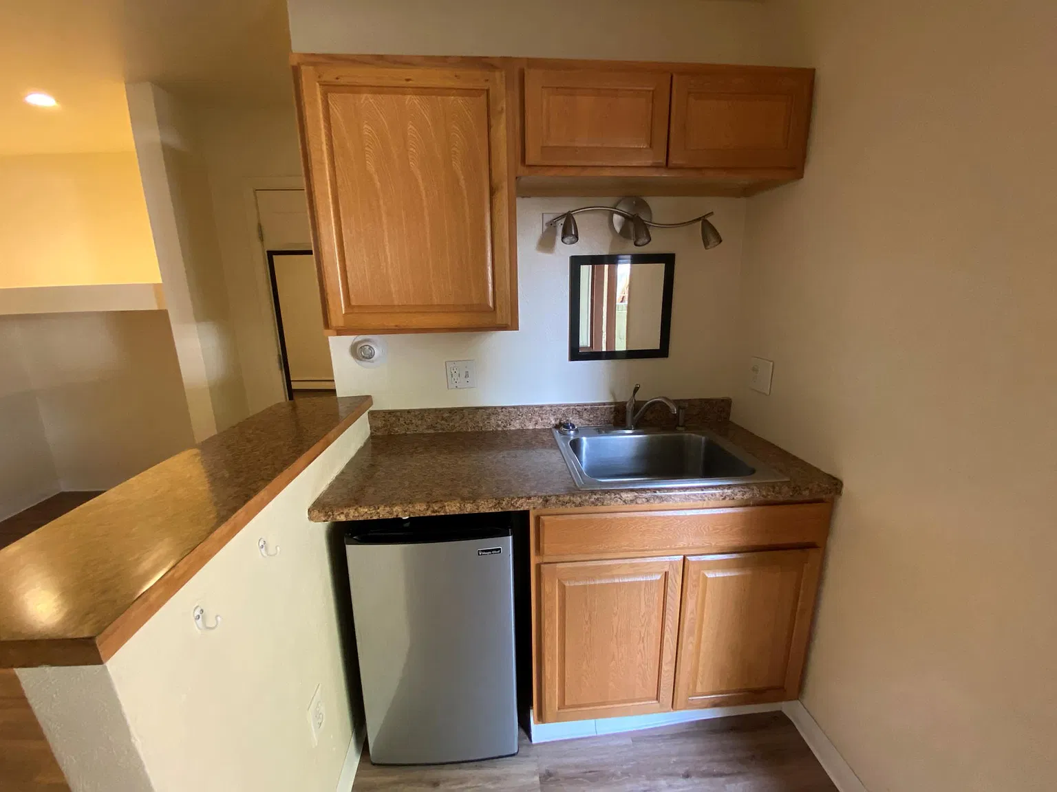 Studio, 400 sqft, $1,250 — Photo 3