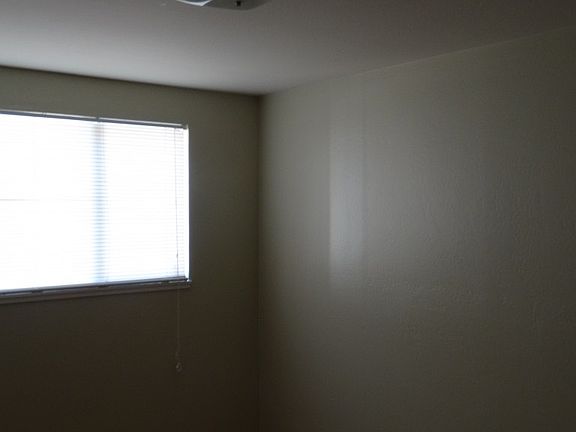3rd image of 756 Almond Ave