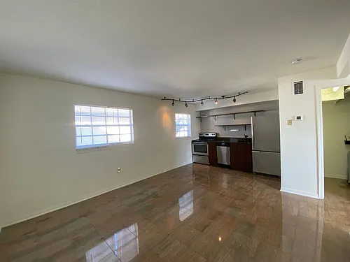 2505 E Central Blvd #19 Photo 1