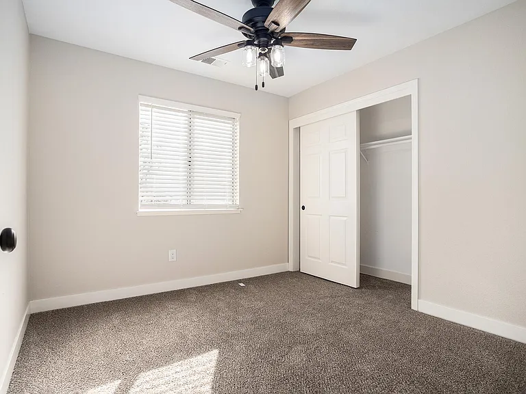 420 Beaulieu Ln — Photo 18