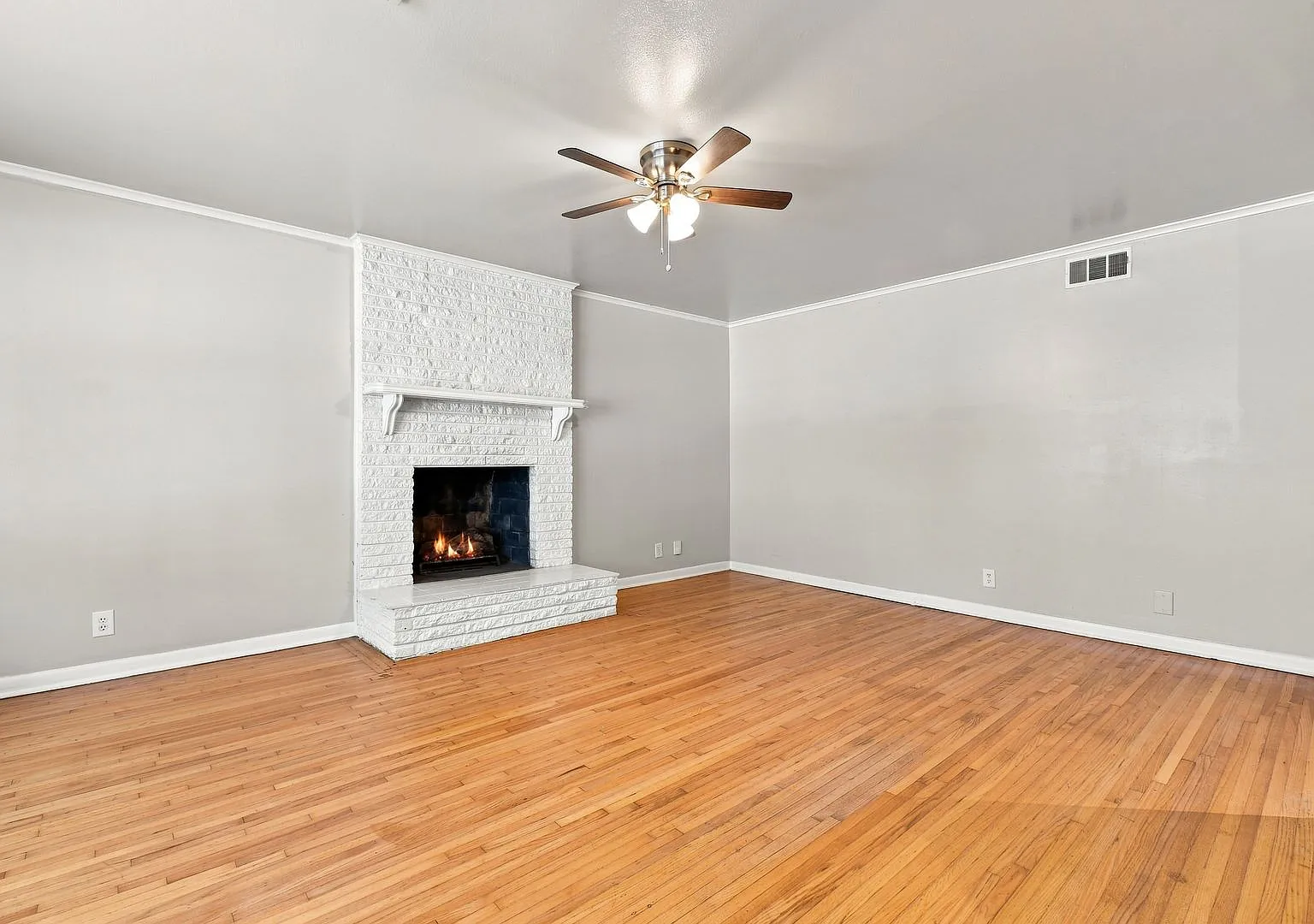 3 Bed 2 Bath Midtown Tulsa - Move-in Ready! — Photo 3
