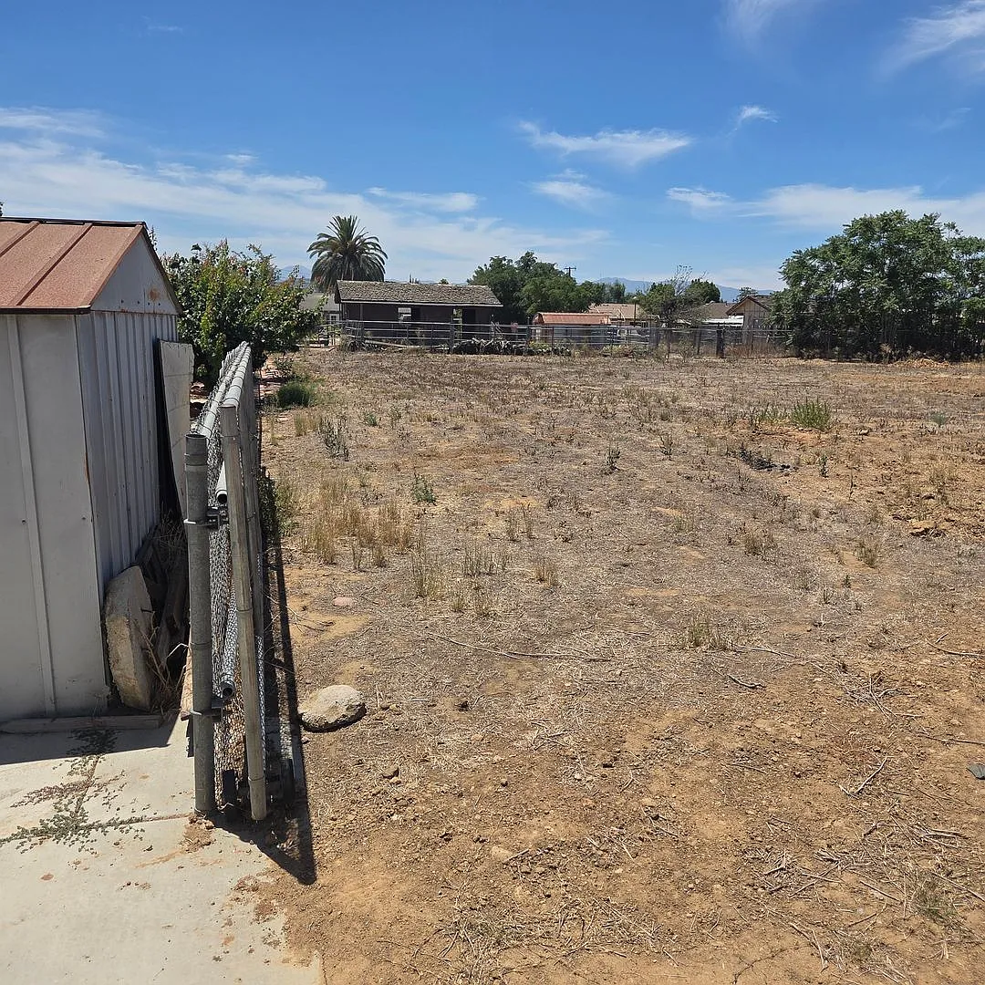 Studio, 21000 sqft, $1,200 — Photo 3