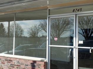 8745 SW Canyon Ln, Portland, OR 97225