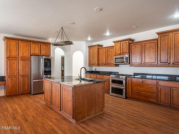4th image of 25855 N Matli Ln