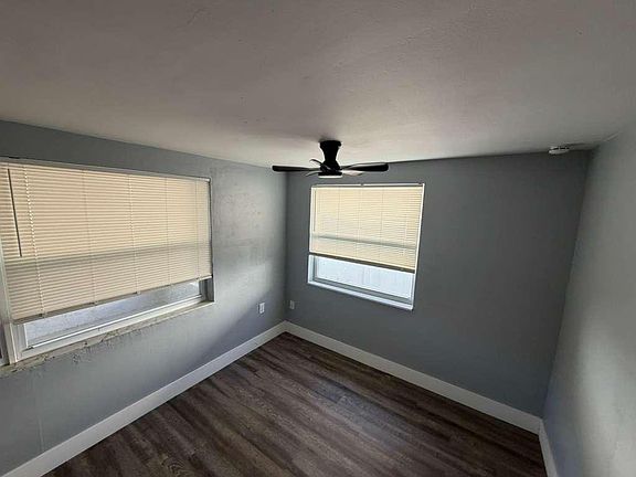 3rd image of 4935 Amherst Ct #1