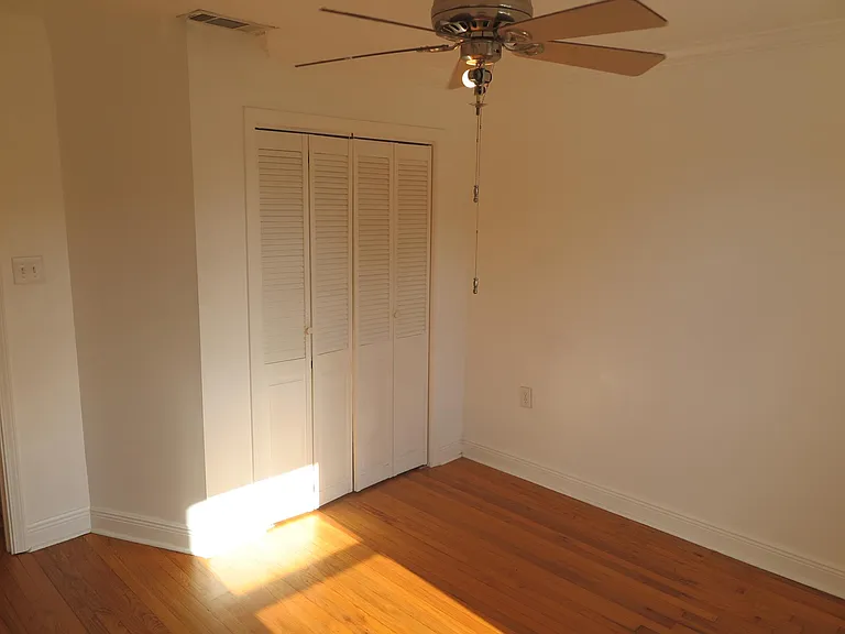 5838 Orleans Ave — Photo 15