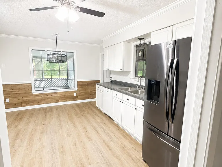 6935 Meadowbrook Ln — Photo 14