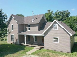 10193 W Division Rd, Wolcott, IN 47995