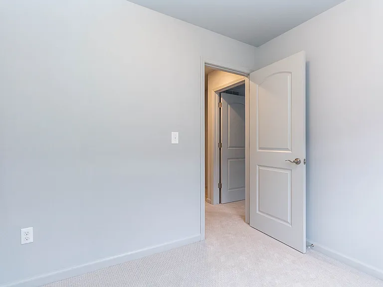 3035 Hydrangea Ln — Photo 22
