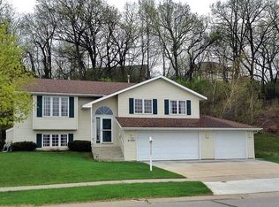 2162 Ponderosa Dr SW, Rochester, MN 55902