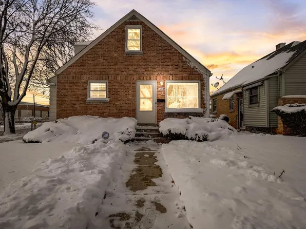 5401 North 40th STREET, Milwaukee, WI 53209