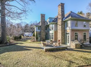 22 Glen Rd, Greenwich, CT 06830