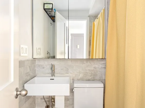 279 1st Street 4C image 7 of 8