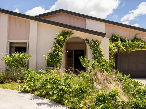 10605 SW 132nd Ct, Miami, FL 33186