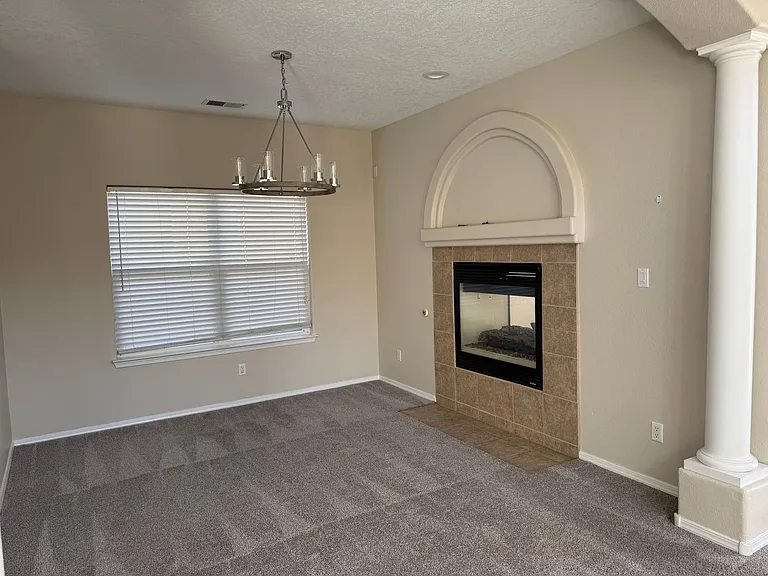 6202 Sierra Nevada Cir NW — Photo 3