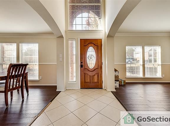 2nd image of 2121 Elm Falls Pl